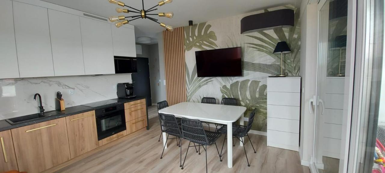 Piekny Apartament Przy Plazy Rewal Exterior foto